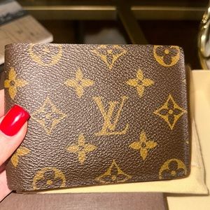 Authentic Louis Vuitton wallet, never used